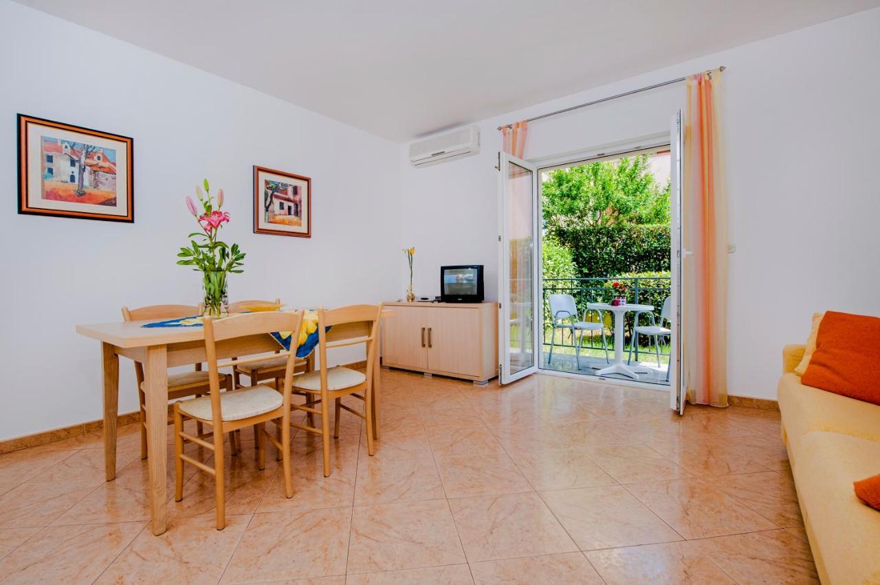 Apartments Bella B Rovinj Luaran gambar